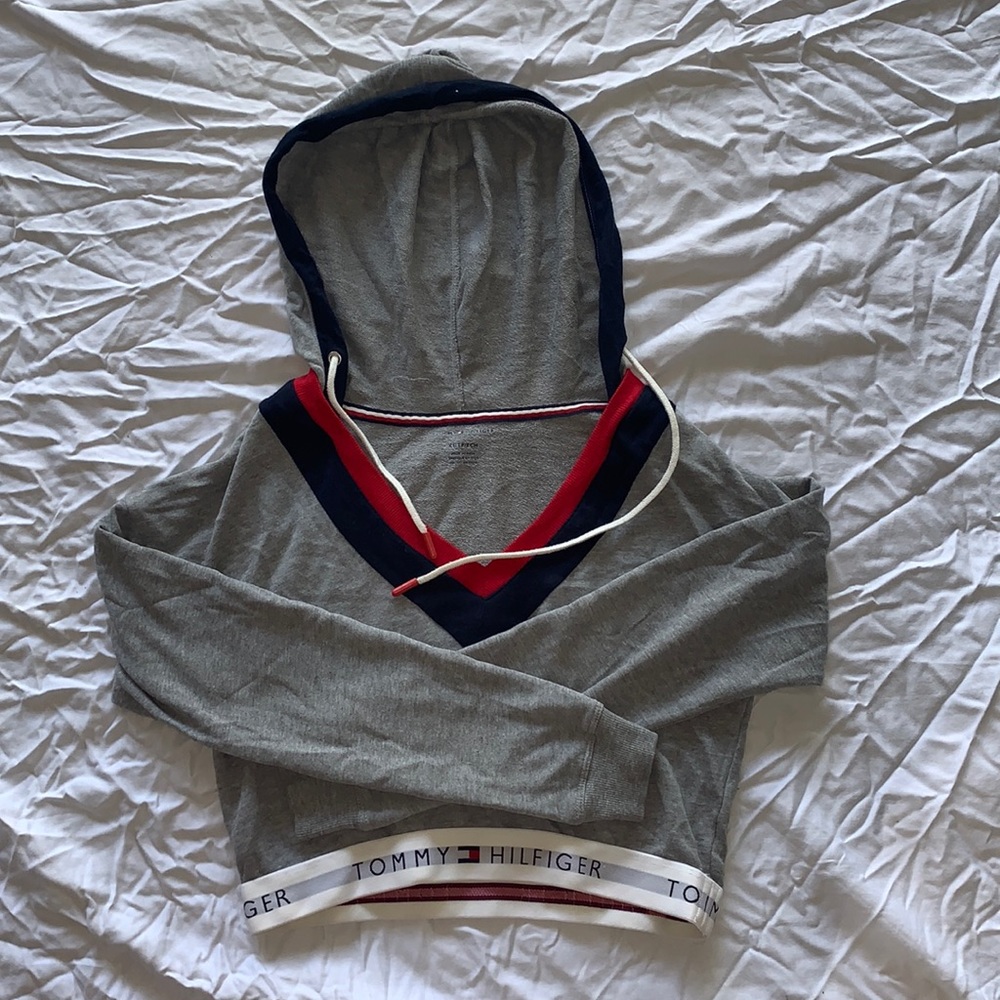 Tommy Hilfiger Cropped Sweatshirt